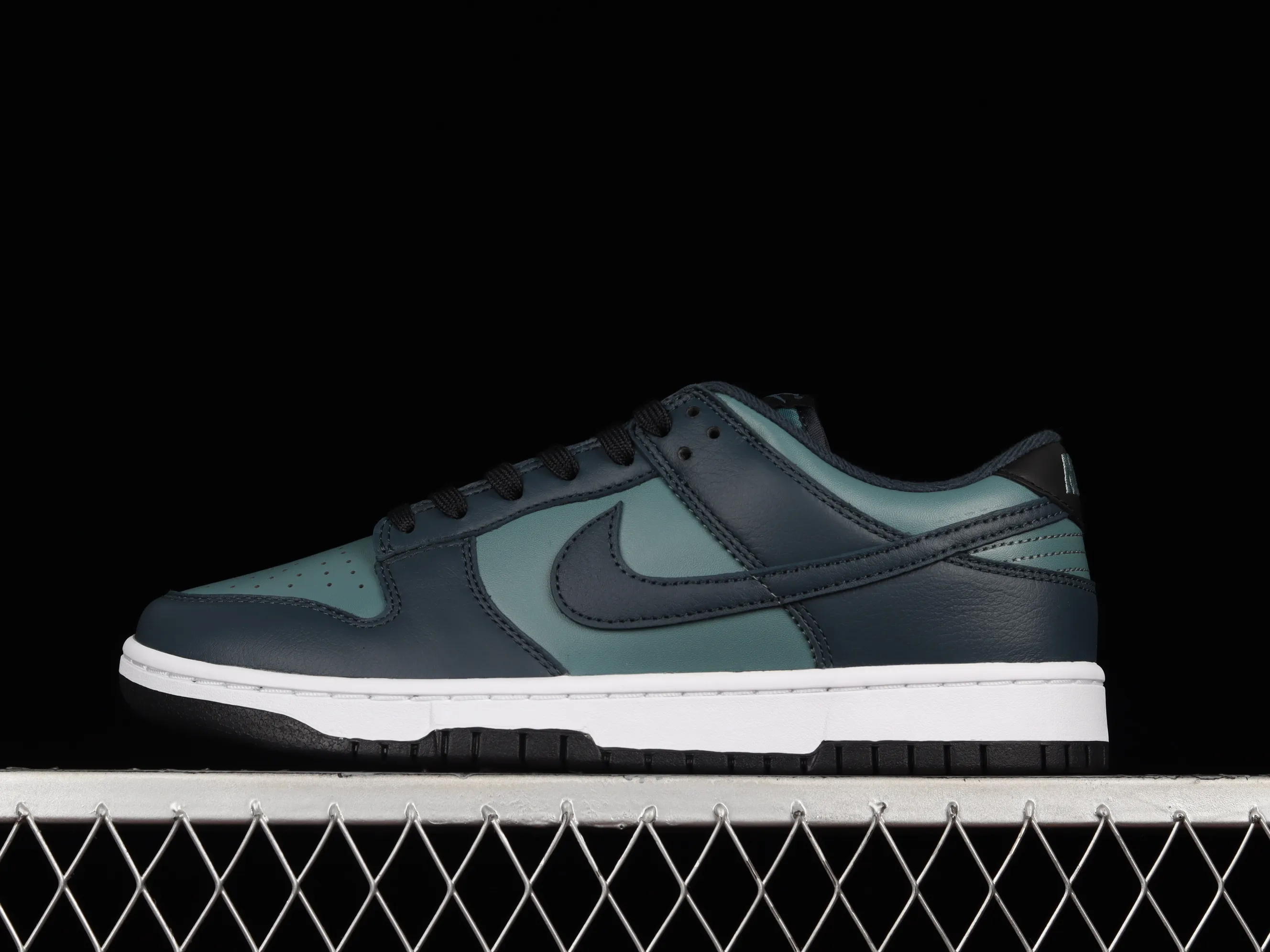 All categories Nk SB Dunk Series Nk SB Dunk Low low-top sneakers #ZG version Nk Dunk Low dark blue dark green SB low-top sports and leisure sneakers DR9705-300